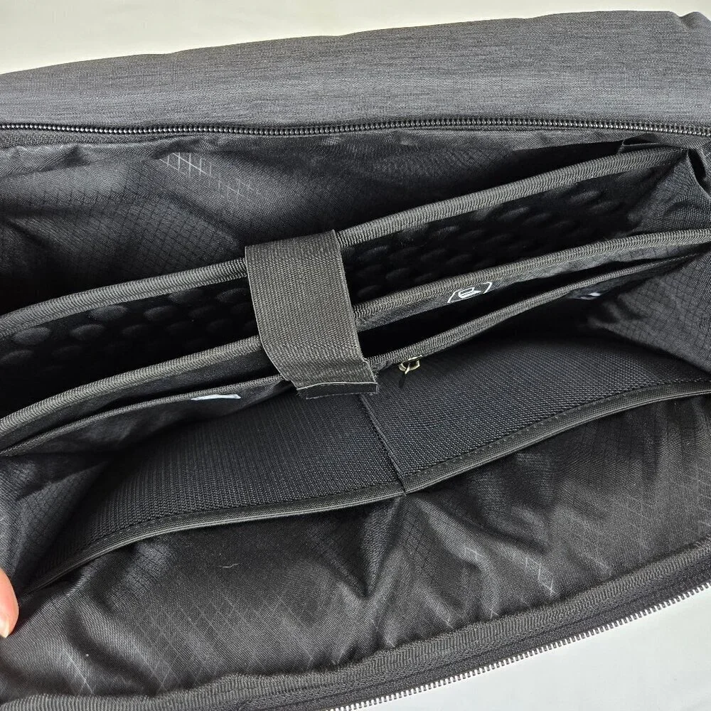 Samsonite Gray Computer Laptop Travel Bag Double Handles Detachable Strap